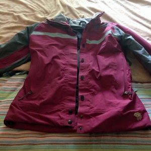 Mountain hardware women’s jacket size 6-8